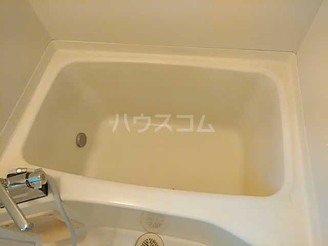 13/22 浴室
