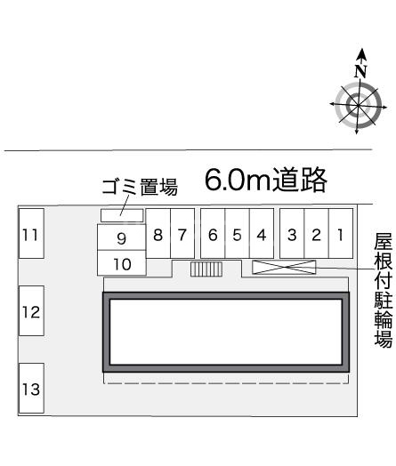 18/21 駐車場