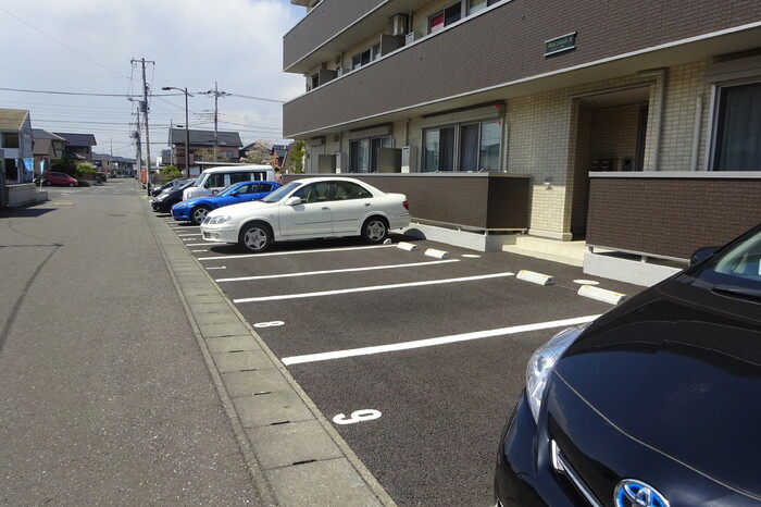 18/19 駐車場