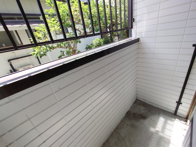 13/18 バルコニー