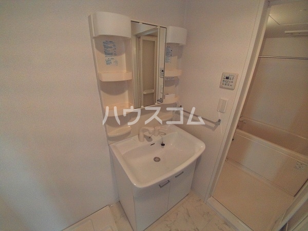 14/30 洗面