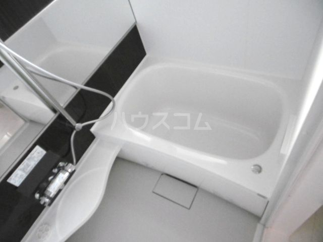 13/30 浴室