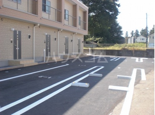 18/19 駐車場