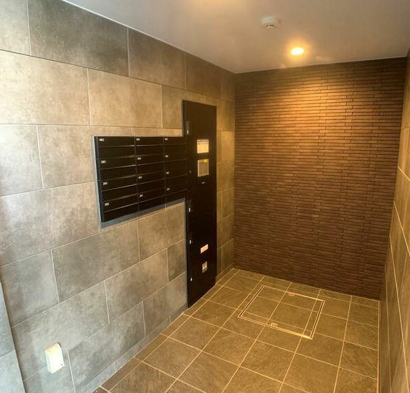 3/7 エントランス