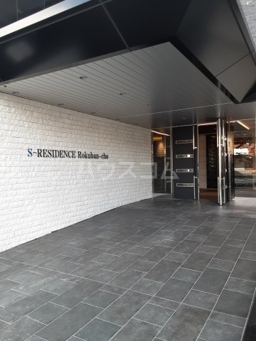 22/30 エントランス