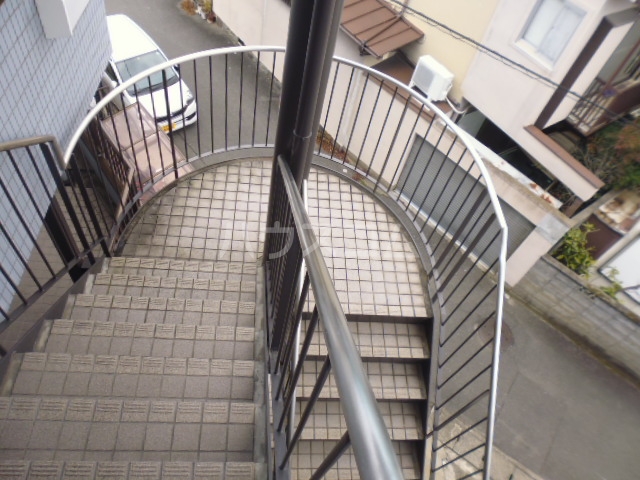 20/28 エントランス