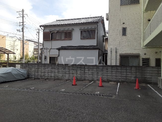 21/30 駐車場