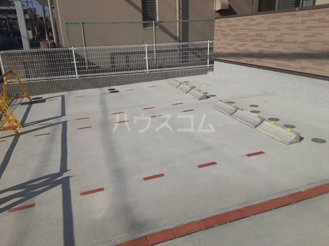 2/10 駐車場