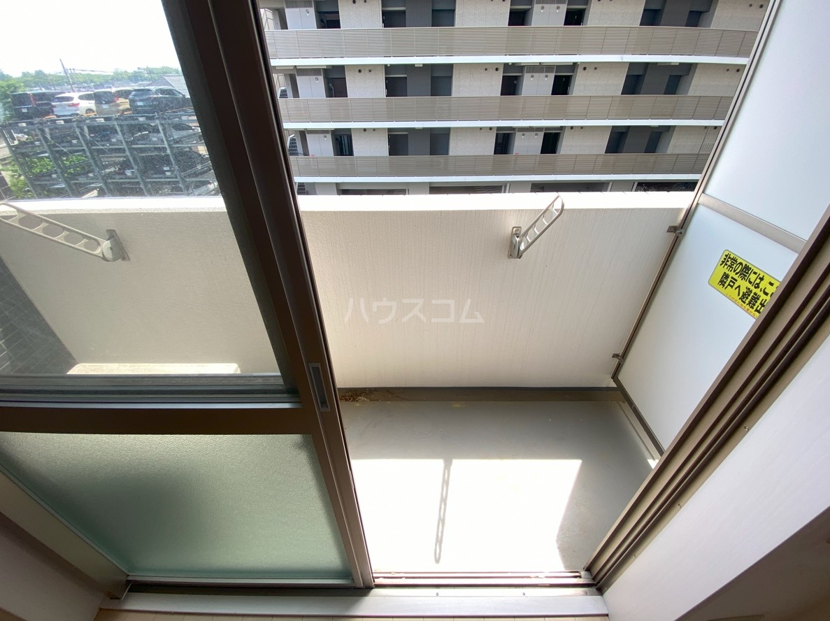 23/30 バルコニー