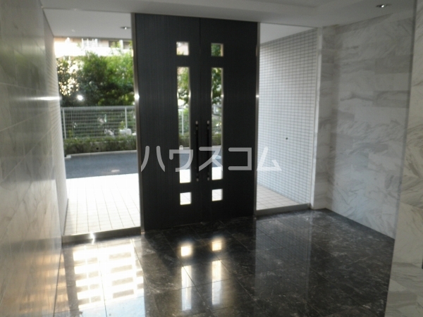 15/25 エントランス