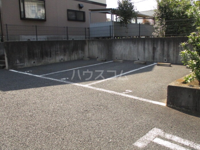 15/16 駐車場