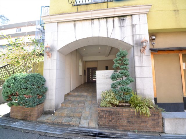 29/30 エントランス