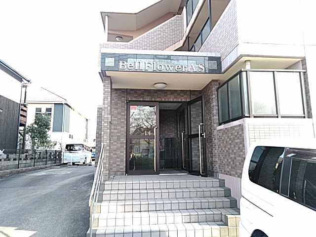 21/26 エントランス