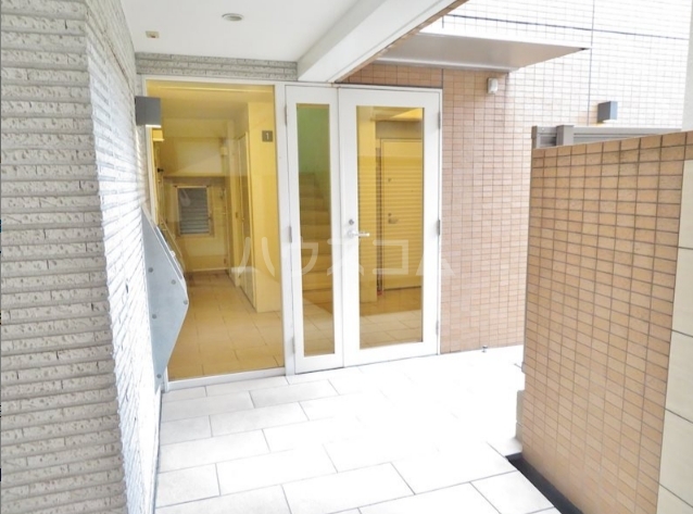 21/29 エントランス