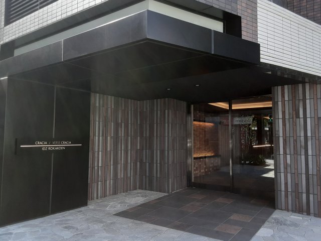 20/28 エントランス