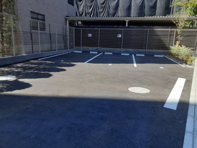 21/25 駐車場