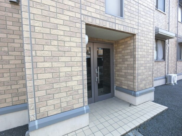 21/28 エントランス