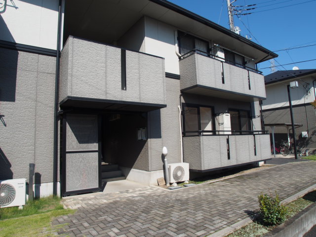 24/30 エントランス