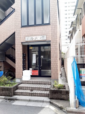 21/26 エントランス