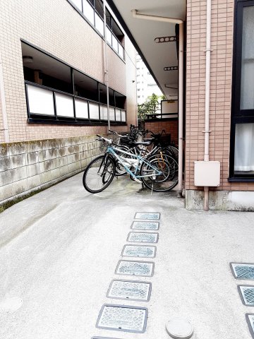 22/26 駐車場