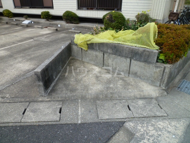 27/29 駐車場
