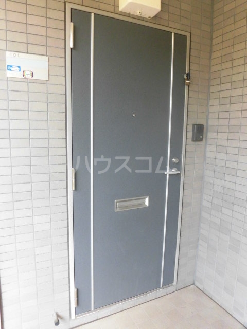 13/30 玄関