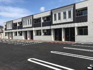 24/28 エントランス