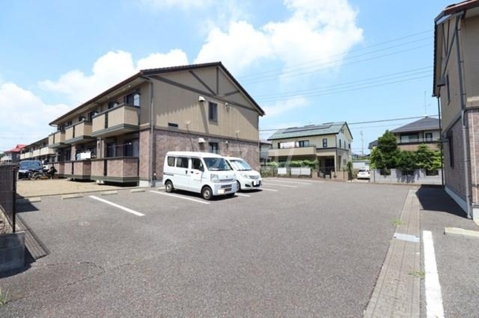 3/7 駐車場