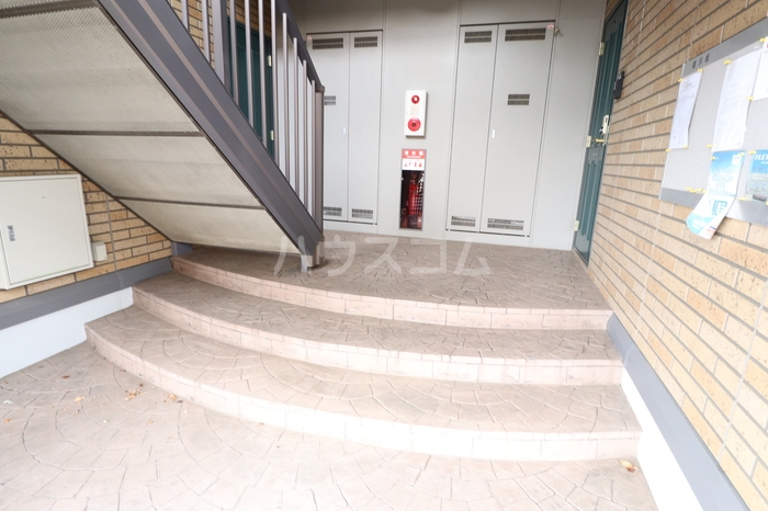 15/22 エントランス