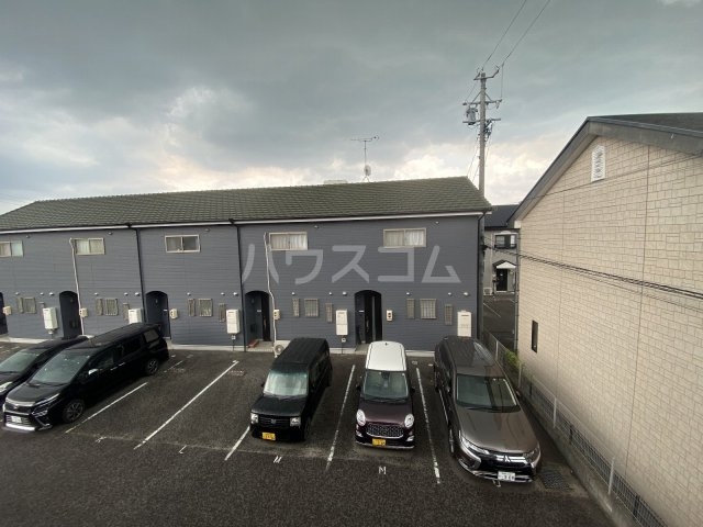 22/30 駐車場