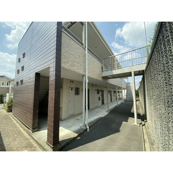 16/25 エントランス