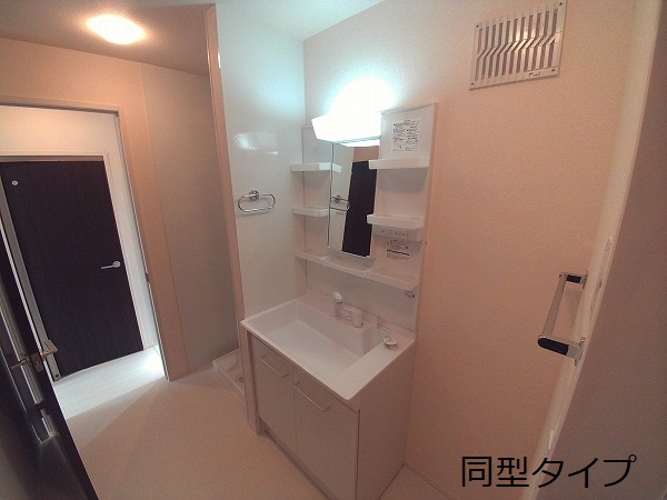 18/30 洗面