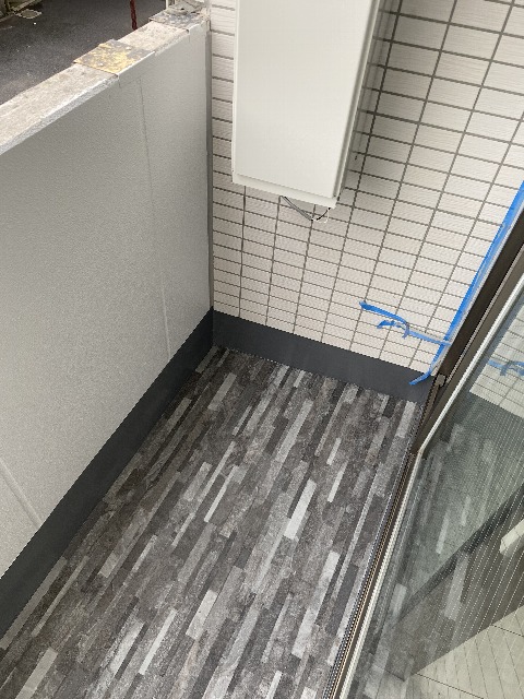 17/27 バルコニー