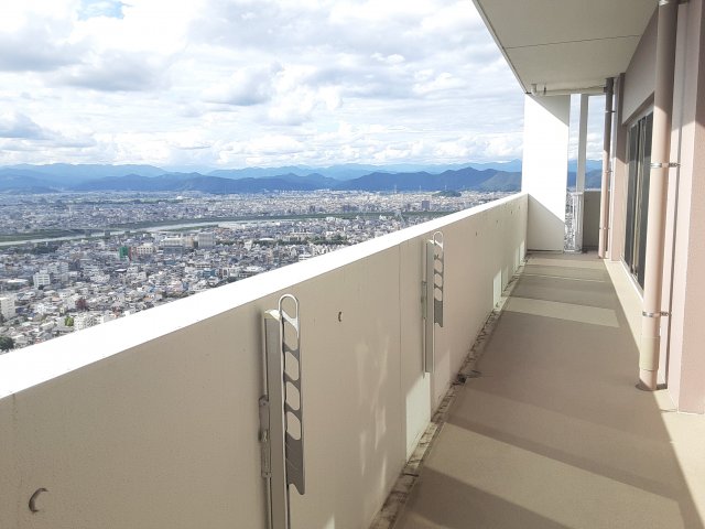 25/30 バルコニー