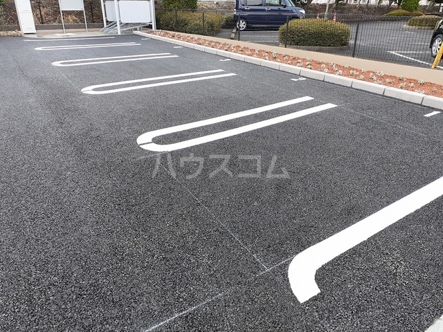 14/20 駐車場