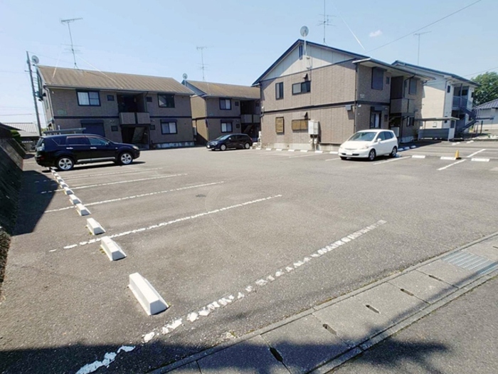 19/27 駐車場