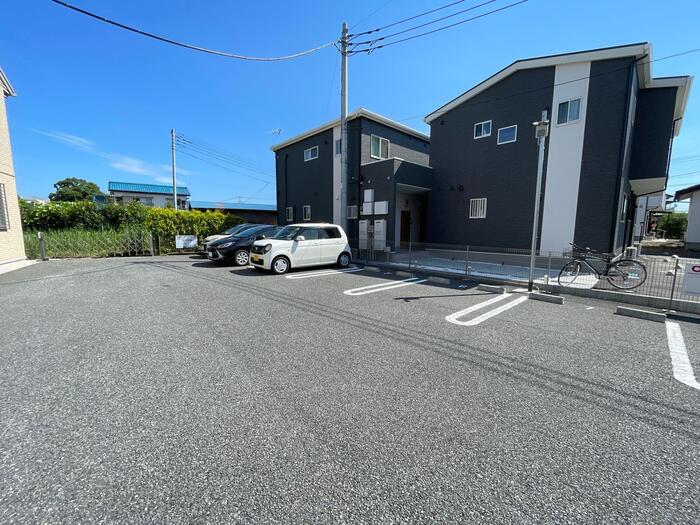 14/16 駐車場