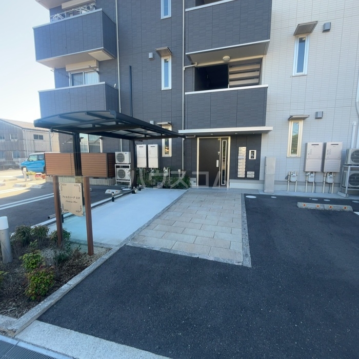 17/21 エントランス