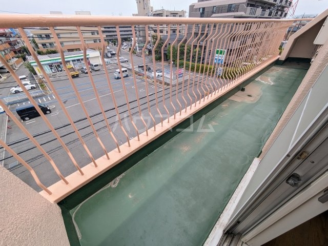 25/30 バルコニー