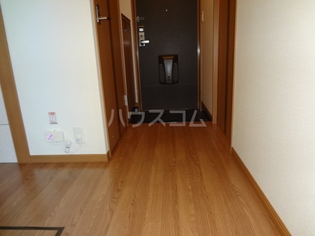 19/20 エントランス
