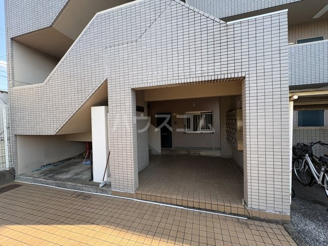 29/30 エントランス