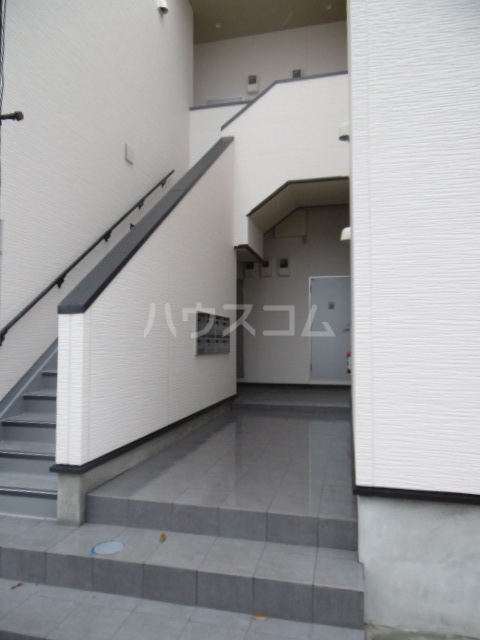 20/22 エントランス