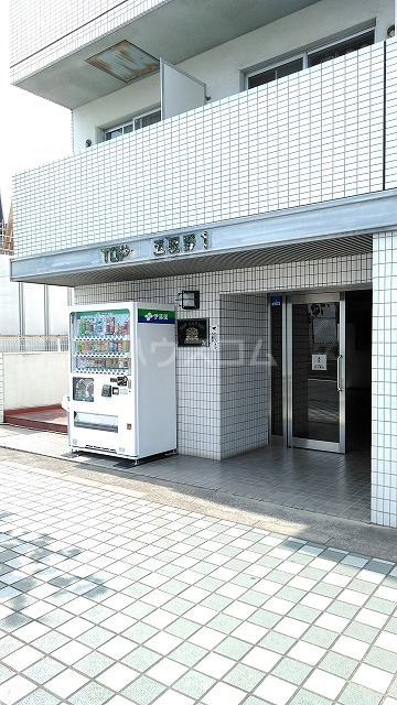 29/30 エントランス