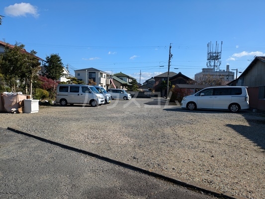 20/28 駐車場