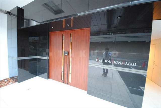 14/22 エントランス