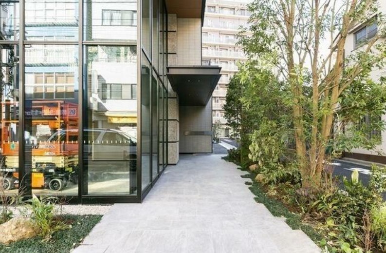 16/26 エントランス