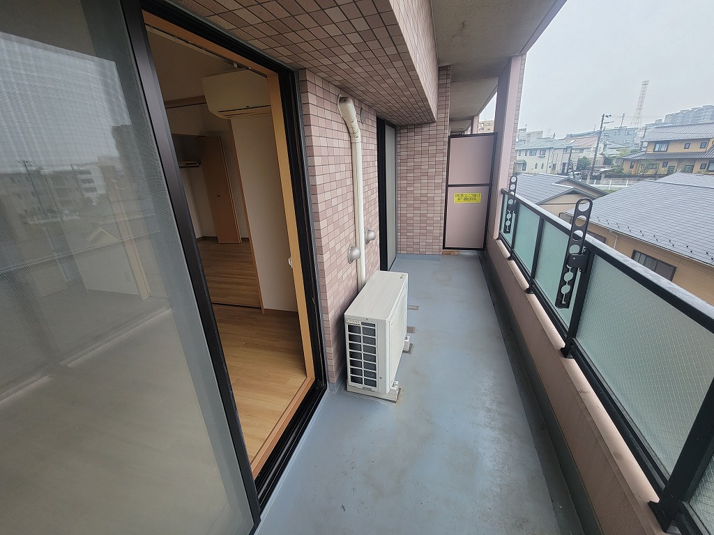 19/30 バルコニー