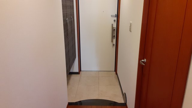 13/30 玄関