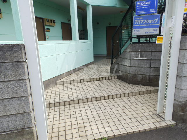 3/4 エントランス