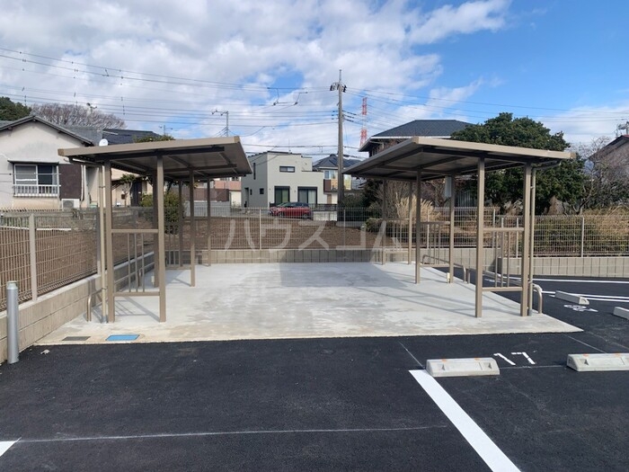 17/23 駐車場